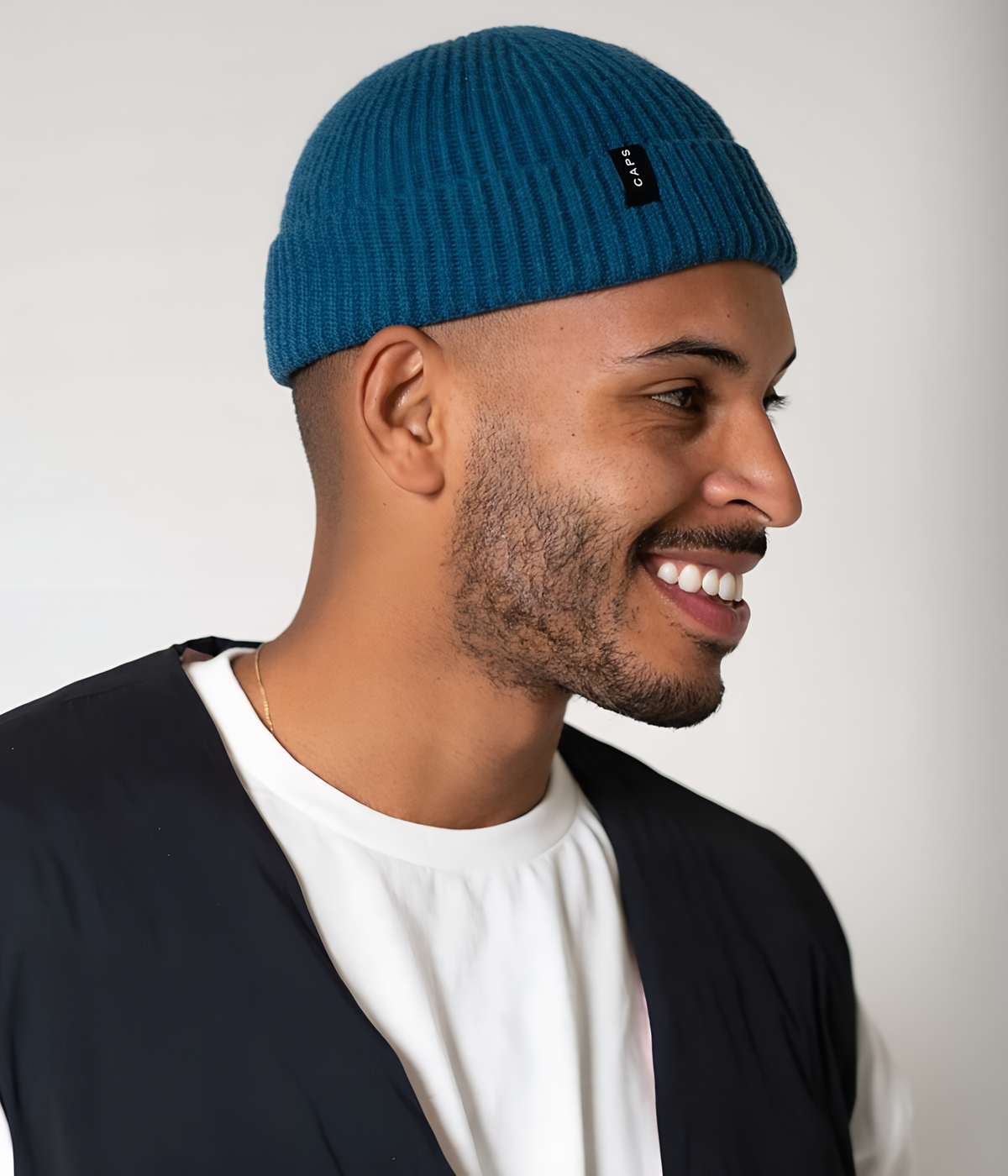 LOGO FISHERMAN BEANIE.