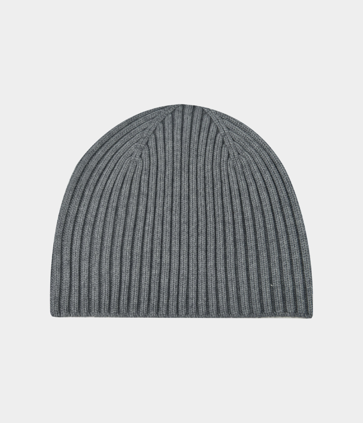RIB KNIT BEANIE.