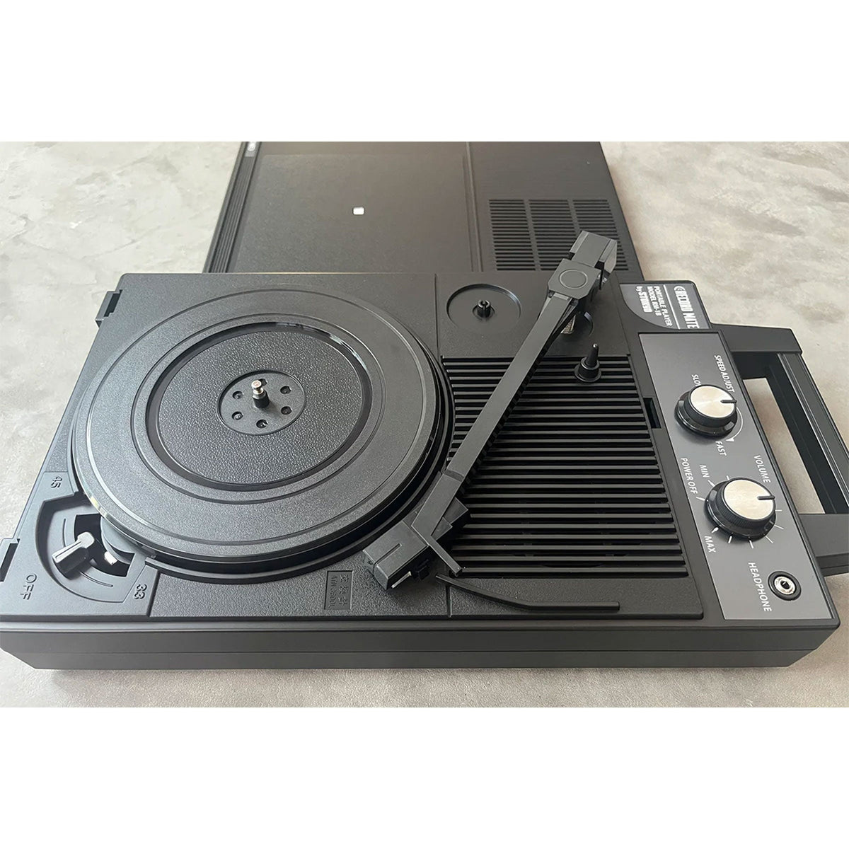 Stokyo: RM-1B Record Mate Portable Turntable